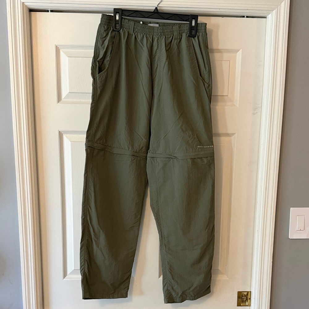 Men's Columbia fishing pants with zip off legs Medium